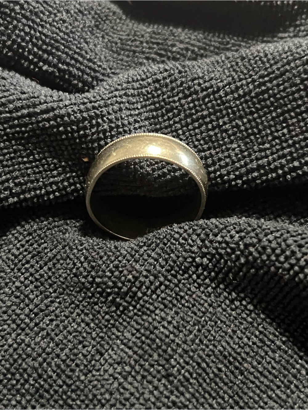 Men's Classic Polished 5.5 grams solid 14k gold Band Ring - Black